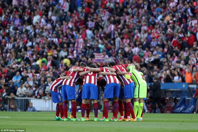 Vicente Calderon gầm vang trong ngày Real Madrid toát mồ hôi lạnh - Ảnh 6.