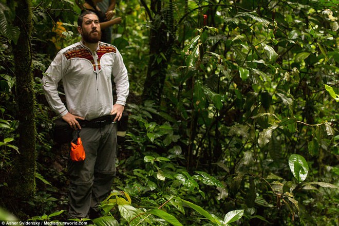 Hé lộ những bí ẩn của nghề pháp sư trong rừng rậm Amazon - Ảnh 3.