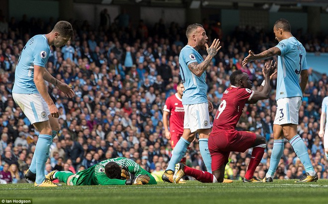 Quá nhanh, quá nguy hiểm, Liverpool gục ngã thảm thương vì một giây sơ sểnh - Ảnh 8.