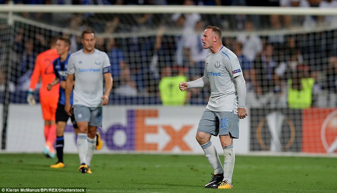 Arsenal thắng nhọc nhằn, Rooney nếm mùi cay đắng tại đấu trường hạng hai - Ảnh 2.