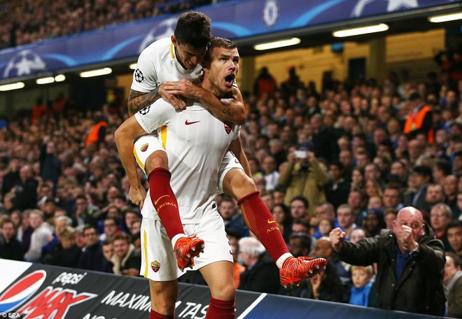 Mưa bàn thắng ở Stamford Bridge, Chelsea có trận hòa thót tim trước đối thủ từ Italia - Ảnh 3.