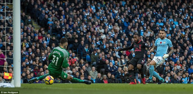 Trọng tài giết Arsenal, giúp Man City vững ngôi đầu Premier League - Ảnh 21.