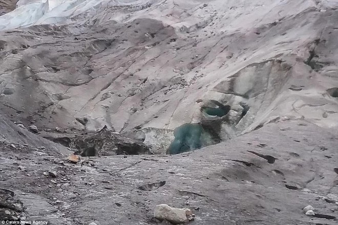 Mạo hiểm đi sâu 12.000m vào lõi băng: Phát hiện một thế giới đầy kinh ngạc - Ảnh 2.