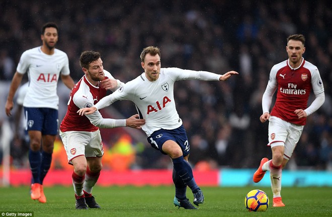 Arsenal bóp chết Tottenham bằng 2 cú đấm dưới thắt lưng trong có 5 phút - Ảnh 15.