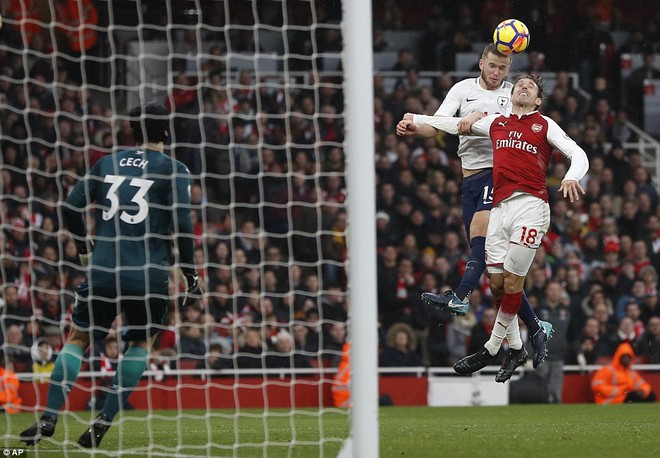 Arsenal bóp chết Tottenham bằng 2 cú đấm dưới thắt lưng trong có 5 phút - Ảnh 22.