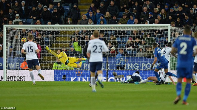 Harry Kane nổ súng, Gà trống vẫn gục ngã trước Bầy cáo khôn ngoan - Ảnh 8.