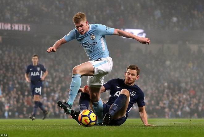 Cắt tiết Gà trống, hãy gọi Man City của Pep Guardiola là Độc cô cầu bại! - Ảnh 17.