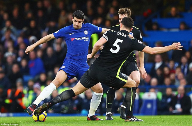 Bộ tứ đấu sỹ tỏa sáng, Chelsea phả hơi thở nóng gáy Man United - Ảnh 9.