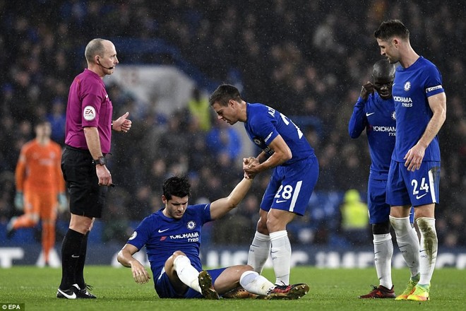 Bộ tứ đấu sỹ tỏa sáng, Chelsea phả hơi thở nóng gáy Man United - Ảnh 21.