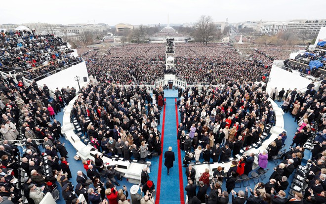 7 ngày qua ảnh: Người biểu tình đốt xe limo phản đối tân Tổng thống Mỹ Trump - Ảnh 8.