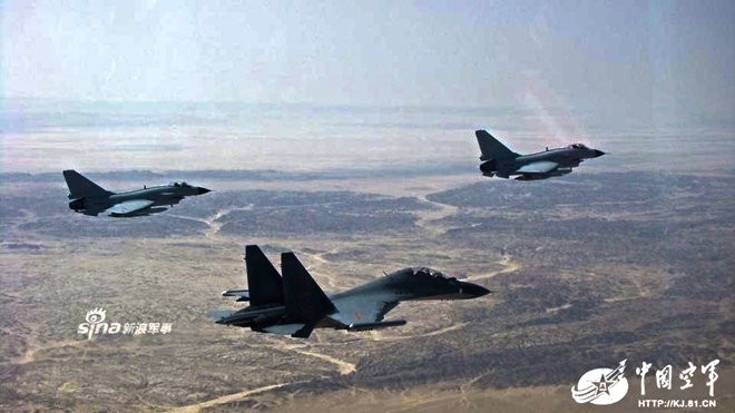 [ẢNH] Song kiếm Su-30MKK và J-10 của Trung Quốc huấn luyện tác chiến - Ảnh 5.