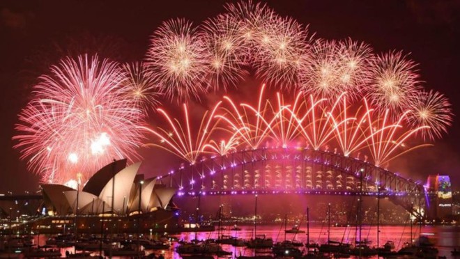 Australia đón năm 2018 bằng tiết mục pháo hoa trứ danh trên cảng Sydney - Ảnh 6.