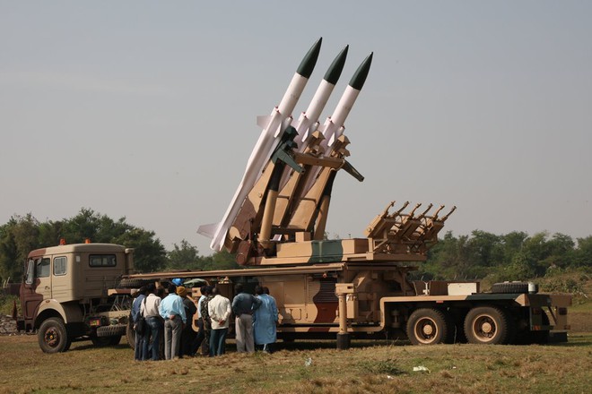 Tên lửa phòng không Ấn Độ muốn bán cho Việt Nam sắp được thực chiến tại Doklam? - Ảnh 1.