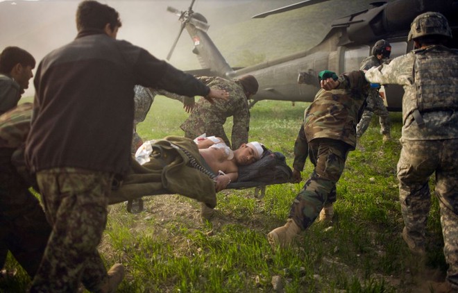 Cuộc chiến khốc liệt qua 3 đời TT Mỹ ở Afghanistan dưới góc nhìn của nhiếp ảnh gia NYT - Ảnh 7.