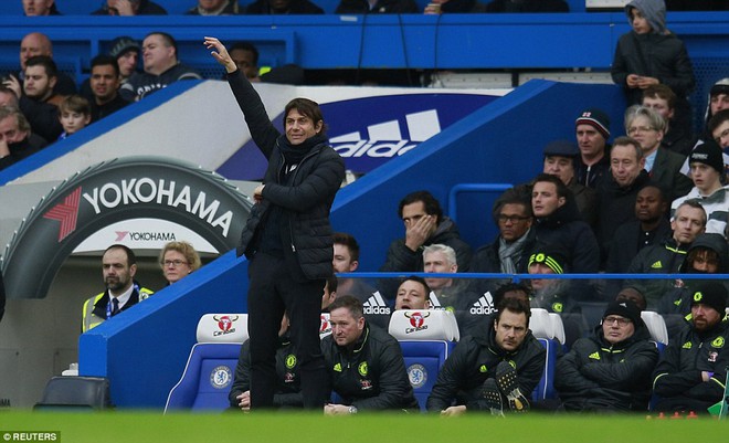 Vùi dập Swansea, Chelsea chạm một tay vào chức vô địch - Ảnh 8.
