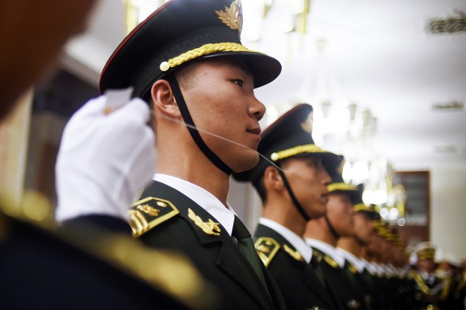 24h qua ảnh: Tiêu binh Trung Quốc căng dây chỉnh hàng ngũ - Ảnh 7.