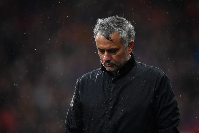 Mourinho, đâu cần phải hèn như thế! - Ảnh 4.