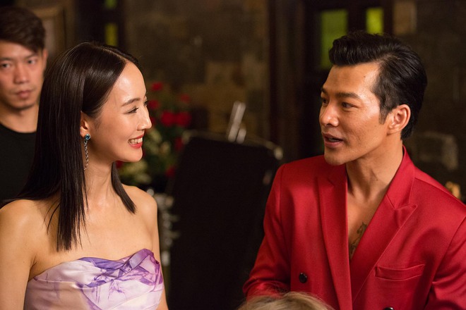Trần Bảo Sơn được dàn diễn viên nổi tiếng Trung Quốc vây quanh trong phim mới - Ảnh 3.