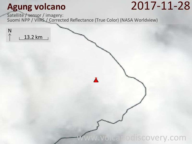 Cận cảnh núi lửa có nguy cơ phát nổ ở Bali: Hình ảnh từ vệ tinh NASA và Google Earth - Ảnh 5.