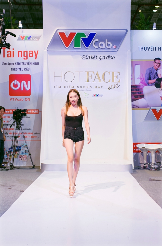 Giới trẻ Sài Thành hào hứng tham gia vòng casting HOT FACE Việt Nam 2017 - Ảnh 9.