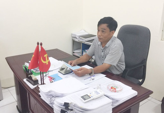 Kiểm điểm Chủ tịch xã ở Hà Nội phê bình cả gia đình trong lý lịch tân sinh viên - Ảnh 1.