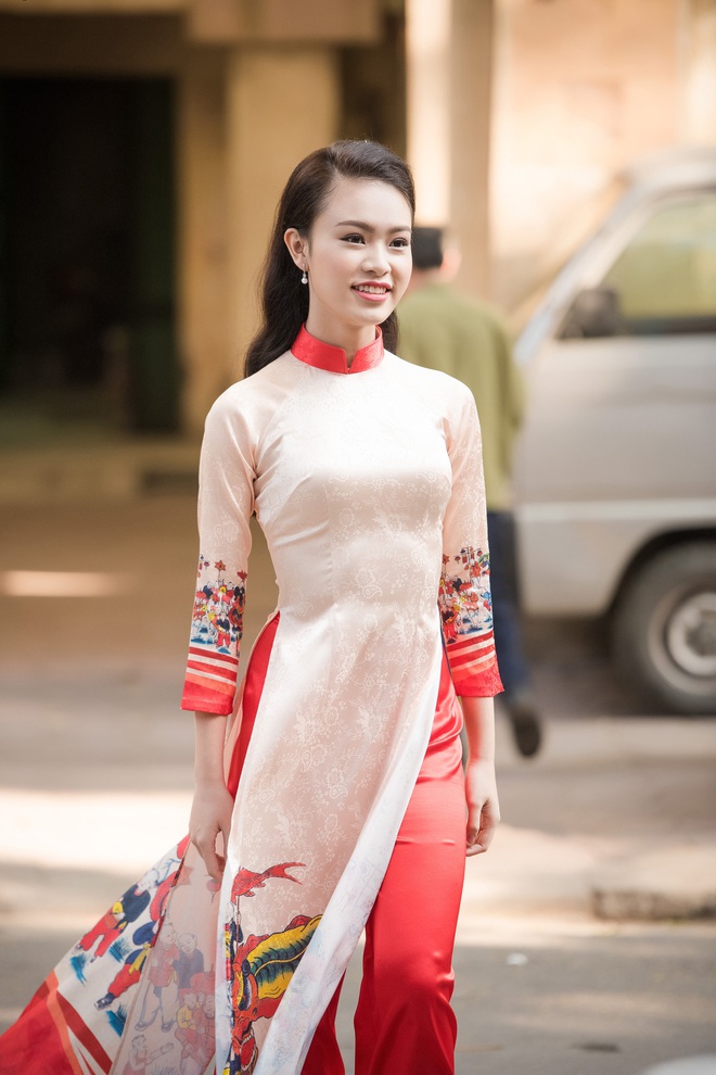 Cô gái vàng của Hoa hậu Việt Nam duyên dáng và yêu kiều - Ảnh 2.