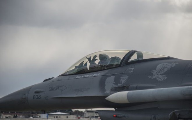 Lập kỷ lục, F-16 phá vỡ mọi giới hạn, khiến tiêm kích Nga, Trung Quốc ngả mũ kính nể - Ảnh 1.