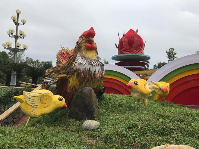Cận cảnh gà như chim sâu trong gói 3 tỷ đồng ở Quảng Ngãi - Ảnh 7.