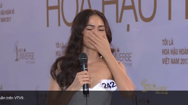 Hoa hậu Hoàn vũ VN 2017, tập 1: Nhiều trò cười, lố lăng tới mức MC Phan Anh bức xúc - Ảnh 14.