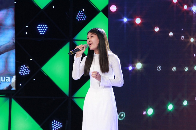 Thiếu nữ 17 tuổi thi hát kiếm tiền giúp bố mẹ trả nợ khiến Trấn Thành bật khóc - Ảnh 5.
