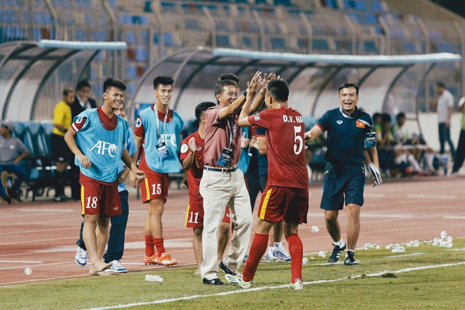 U20 Việt Nam: Đừng đeo thêm đá lên những đôi chân và cái đầu - Ảnh 4.