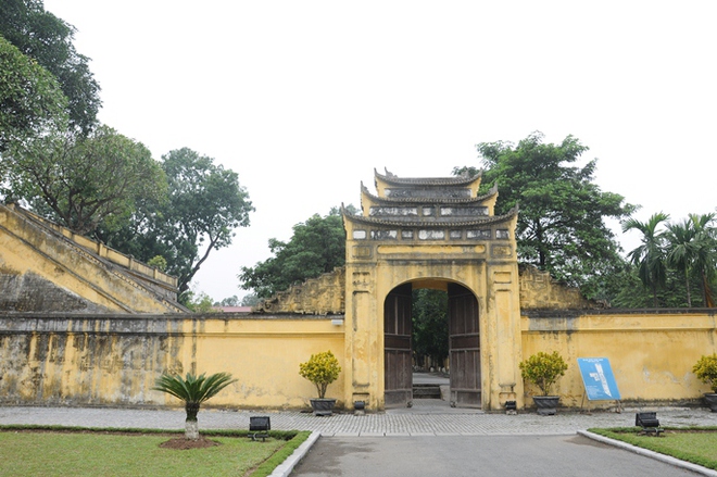 Trung tâm bảo tồn di sản Thăng Long: Quét vôi Hoàng thành lần này giống lần trước - Ảnh 1.