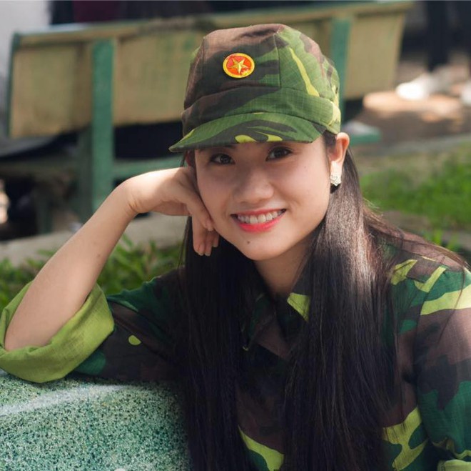 Sau clip 2 phút, cô nàng xứ Thanh vô danh bỗng nhiên nổi tiếng khắp mạng xã hội Việt - Ảnh 2.