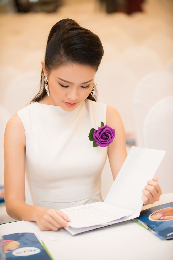 Cô gái vàng của Hoa hậu Việt Nam ngày càng toả sáng - Ảnh 5.