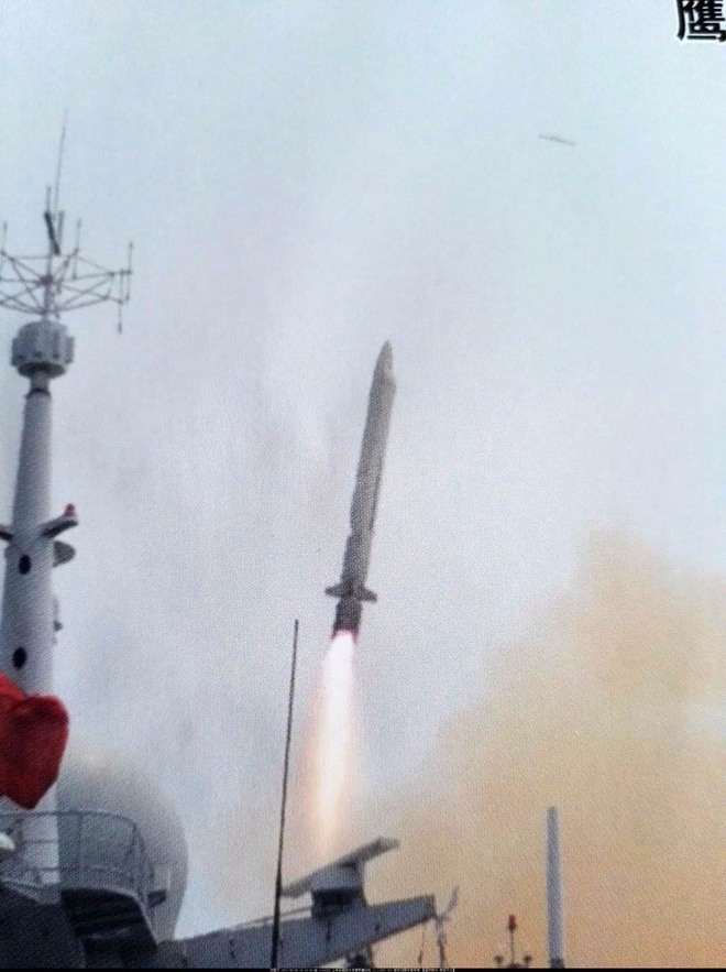 Sao chép tên lửa chống hạm mới nhất, Trung Quốc tung đòn chí mạng vào niềm kiêu hãnh Nga - Ảnh 1.
