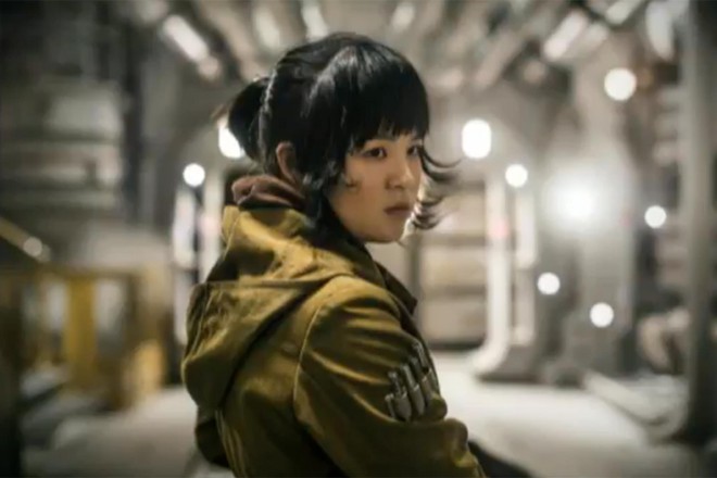 Ngoài Ngô Thanh Vân, đây là mỹ nhân gốc Việt tham gia bom tấn Star Wars: The Last Jedi - Ảnh 1.