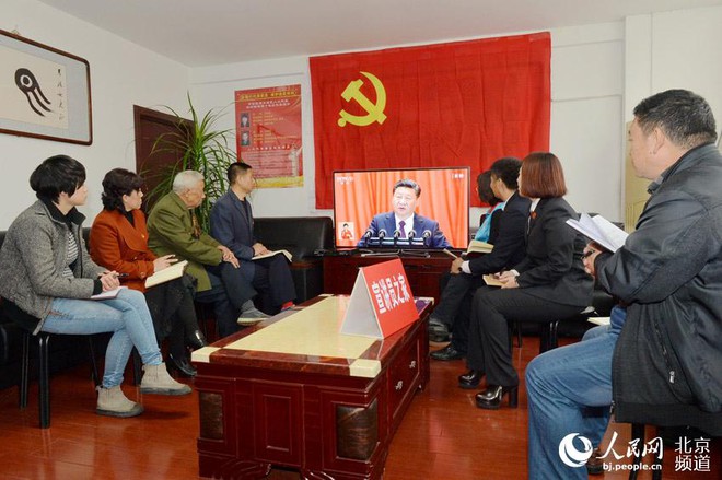 TQ: Trường mẫu giáo tổ chức cho học sinh nghe diễn văn Đại hội đảng của ông Tập Cận Bình - Ảnh 7.