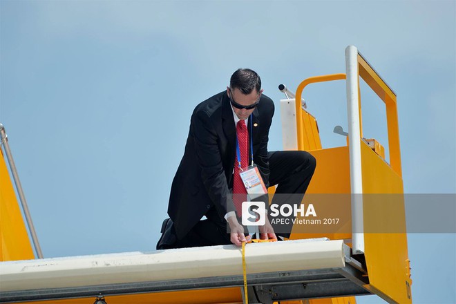 [CẬP NHẬT] Cờ Việt Nam nổi bật trên máy bay chở lãnh đạo Hàn Quốc, gương mặt mới của APEC - Ảnh 1.
