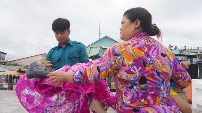 Người Cà Mau: Bão số 16 không vào, năm nay được vui vẻ ăn Tết - Ảnh 5.