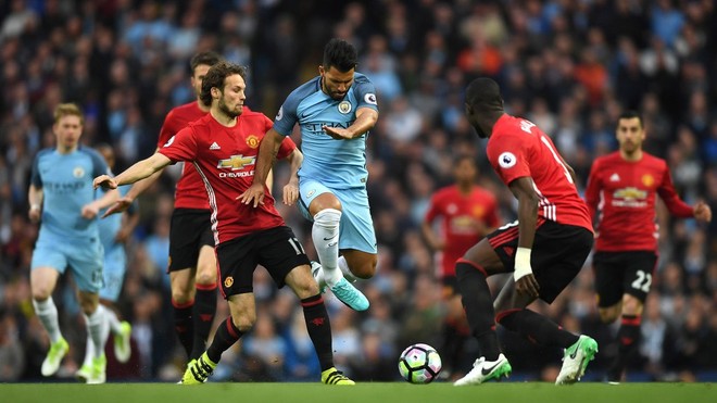 Giờ đây, Man United và Man City thực sự xứng đáng là kỳ phùng địch thủ - Ảnh 2.