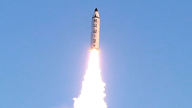 Toàn cảnh vụ Triều Tiên tuyên bố thử thành công tên lửa đạn đạo - Ảnh 1.