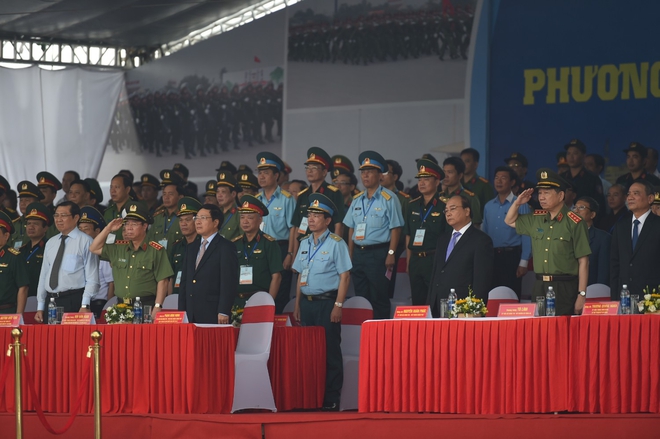 Thủ tướng dự lễ xuất quân, diễn tập phương án bảo vệ Tuần lễ Cấp cao APEC 2017 - Ảnh 2.