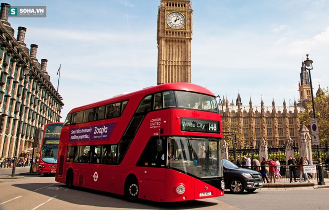 Tại sao hầu hết xe buýt ở London chỉ sơn màu đỏ? - Ảnh 1.