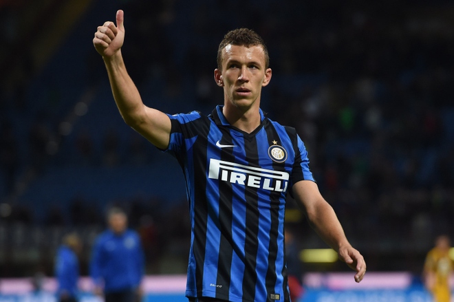 Hồ sơ chuyển nhượng 17/8: Đại diện bay về Milan, chỉ vài ngày nữa Perisic đến Man United? - Ảnh 1.