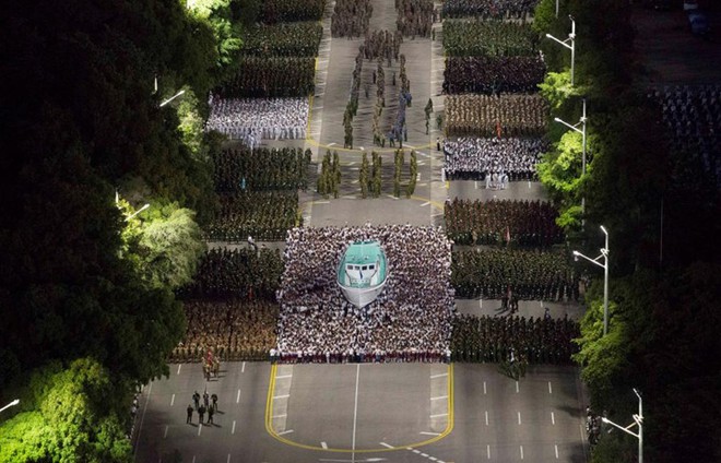 Hình ảnh cuộc diễu hành quy mô lớn ở Cuba - Ảnh 1.