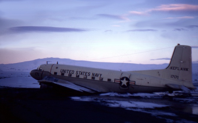 Những chiếc máy bay ma trên đảo Iceland - Ảnh 2.