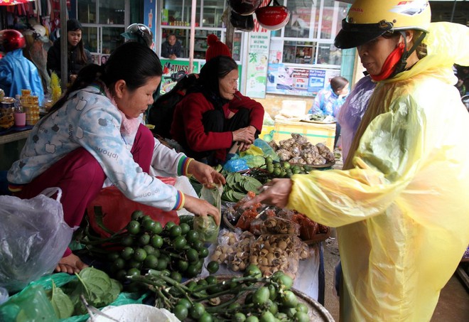 Tết quê ở chợ phiên 500 năm, “độc đáo nhất” Quảng Trị - Ảnh 1.