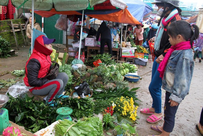 Tết quê ở chợ phiên 500 năm, “độc đáo nhất” Quảng Trị - Ảnh 2.