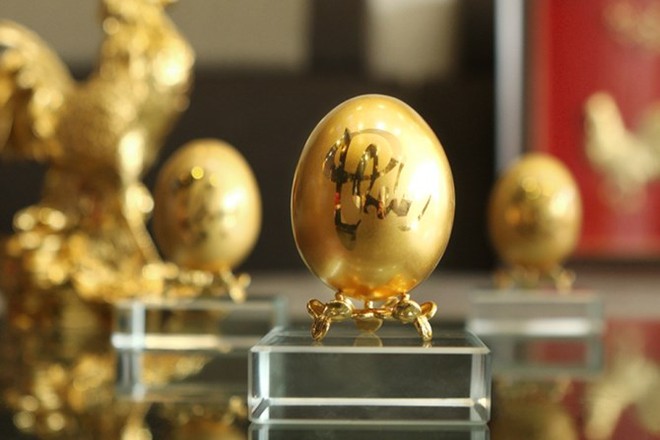 Chiêm ngưỡng bộ trứng vàng 30 lượng của đại gia Quảng Ninh - Ảnh 1.