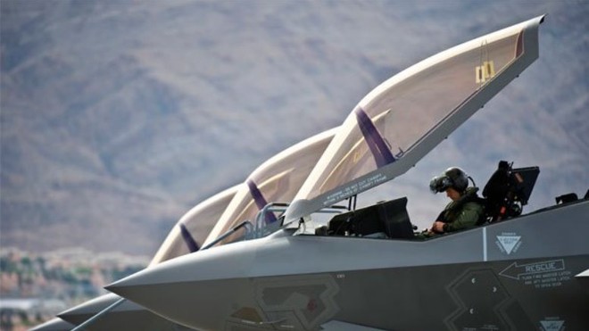 Chuyện lạ: Lời nguyền phi công tiêm kích F-35 có thể chết tức tưởi chỉ vì nhẹ cân - Ảnh 3.